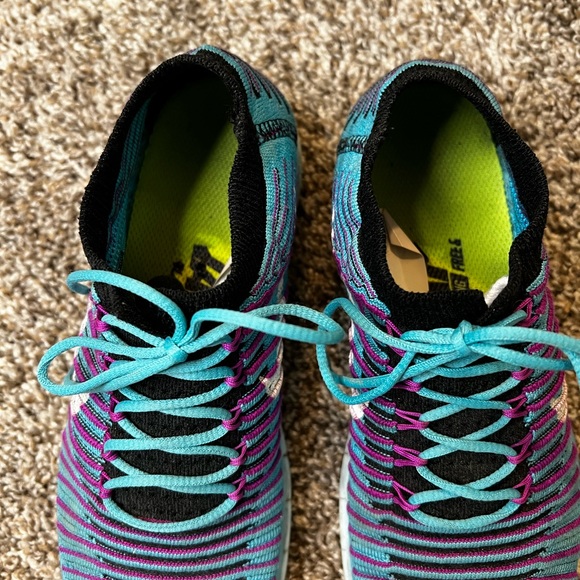 Nike Free RN Motion Flyknit - Picture 6 of 6